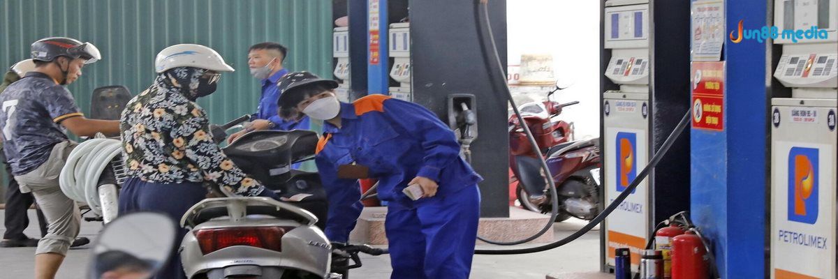 Giá dầu tại Việt Nam bị ảnh hưởng bởi quốc tế